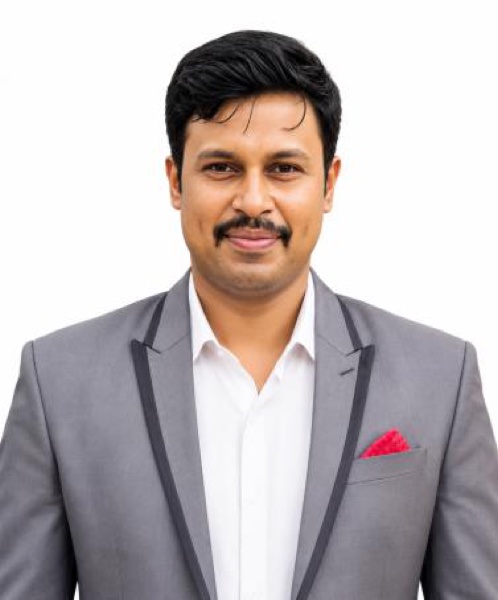 Mr. Shreeshayana R
